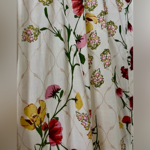 Chic Floral Midi Kurta/ Dress - White and Multicolor - Picture 1 of 3